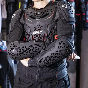 Защита панцирь Leatt Body Protector 5.5 Evo