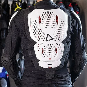 Защита панцирь Leatt Body Protector 5.5 Evo (бел, M)
